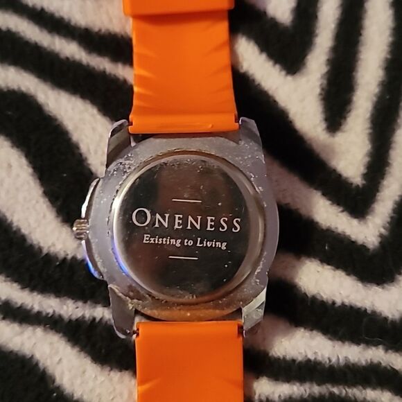 Oneness University Watch Not Casio Like New in Box Silvertibe Case Orange Band - Picture 6 of 8